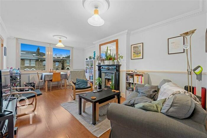 2 Bedroom Apartment To Rent In Anson Road, Tufnell Park, N7