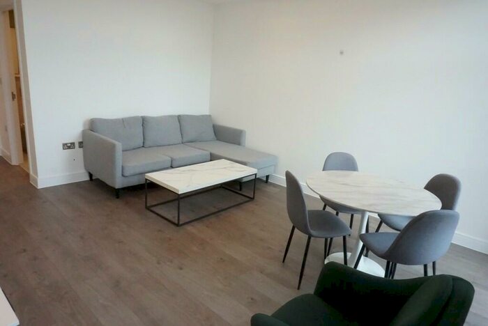 2 Bedroom Apartment To Rent In Pavilion Road, West Bridgford, NG2