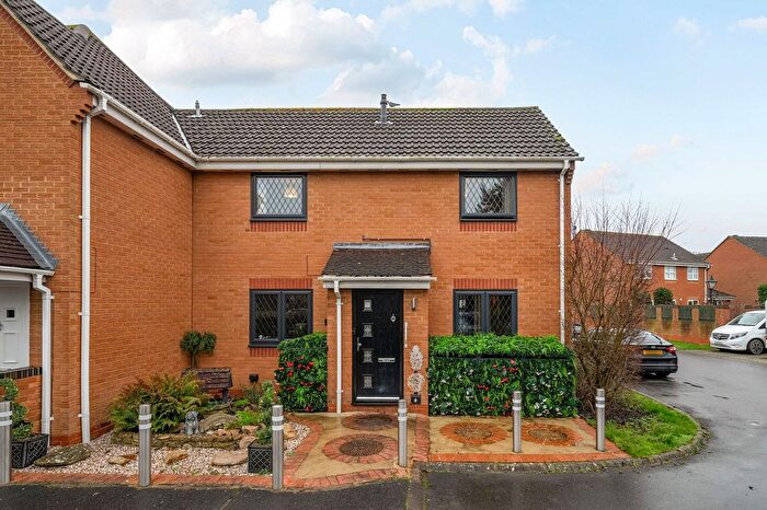 3 Bedroom End Terrace House For Sale In Burnet Close, Melksham, SN12