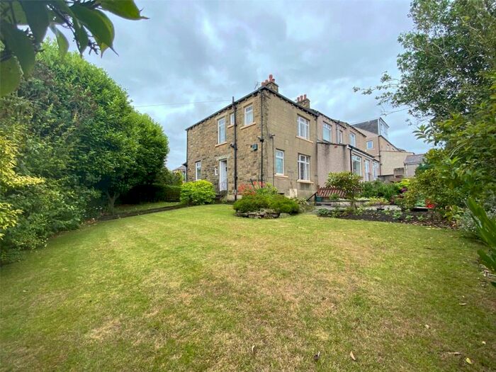 Houses for sale & to rent in BD6 3HY, Enfield Walk, Wibsey Bradford