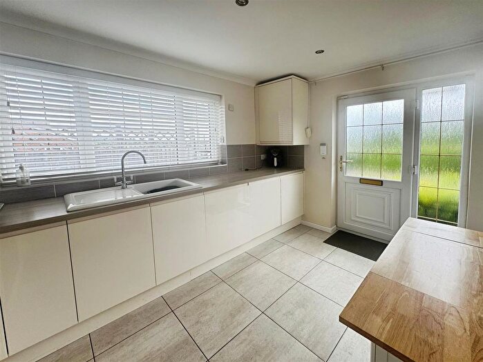 2 Bedroom Detached Bungalow To Rent In Westmorland Close, Biddulph, ST6