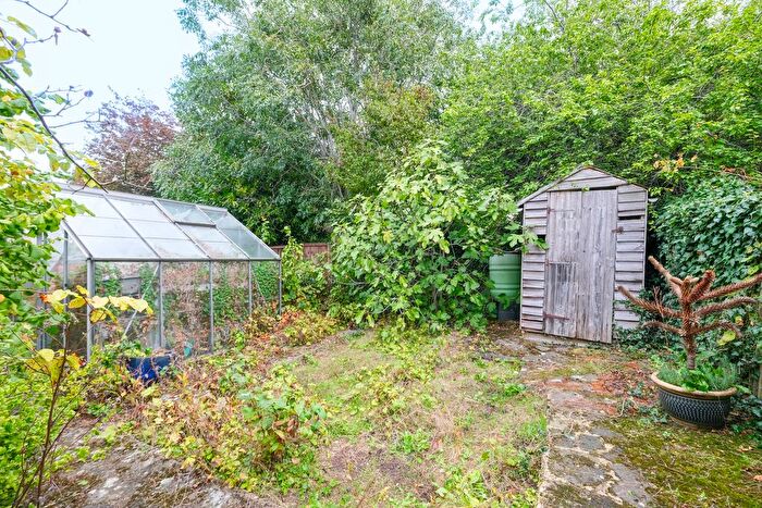 2 Bedroom Semi-detached Bungalow For Sale In Sandhurst Road, Orpington, BR6