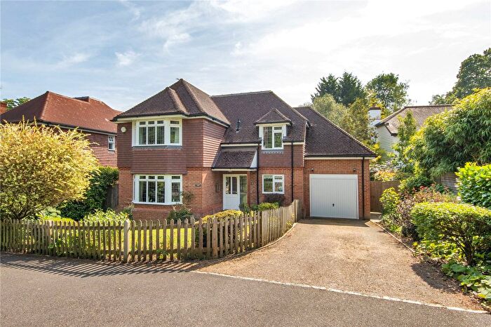 4 Bedroom Detached House For Sale In Garth Road, Sevenoaks, Kent, TN13