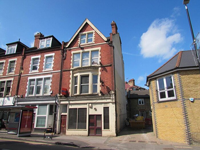 1 Bedroom Flat To Rent In Manor Road, Wallington, SM6