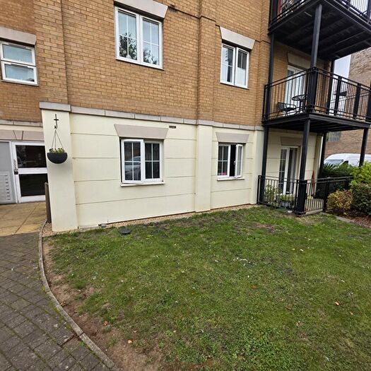 2 Bedroom Flat To Rent In Tanner Street, Barking, IG11