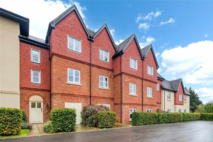 2 Bedroom Apartment For Sale In Ferard Corner, Warfield, RG42