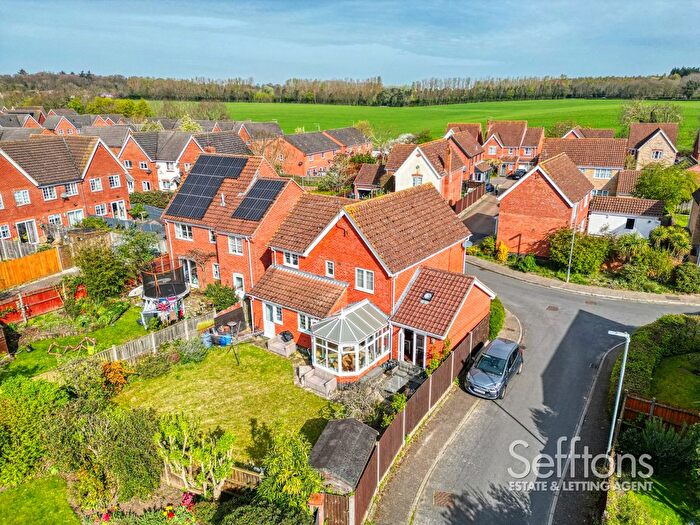 4 Bedroom Detached House For Sale In Pym Close, Norwich, Norfolk, NR7