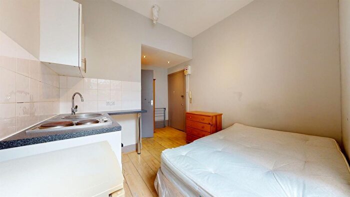 Studio To Rent In Iverson Road, West Hampstead, NW6