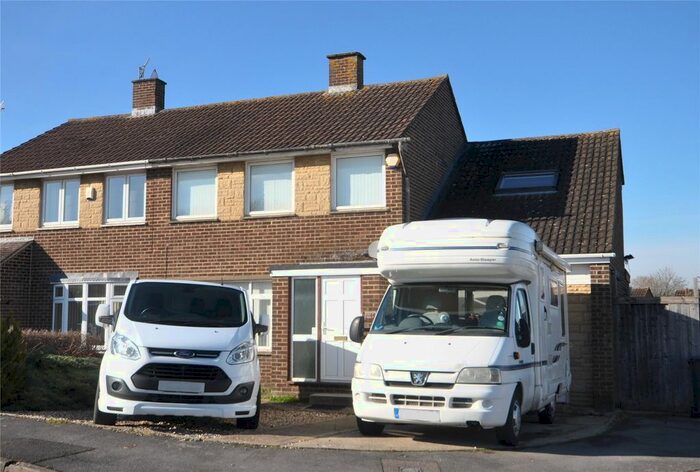 4 Bedroom Semi-Detached House To Rent In Wylye Close, Greenmeadow, Swindon, Wiltshire, SN25