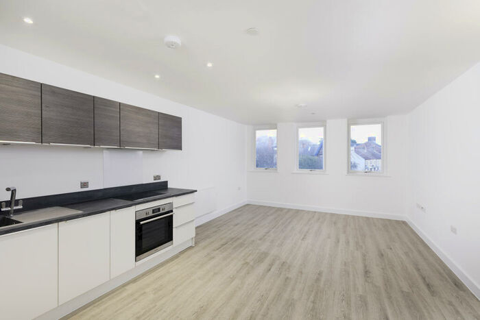 2 Bedroom Apartment To Rent In Clifton House, Broadway, Peterboough, PE1