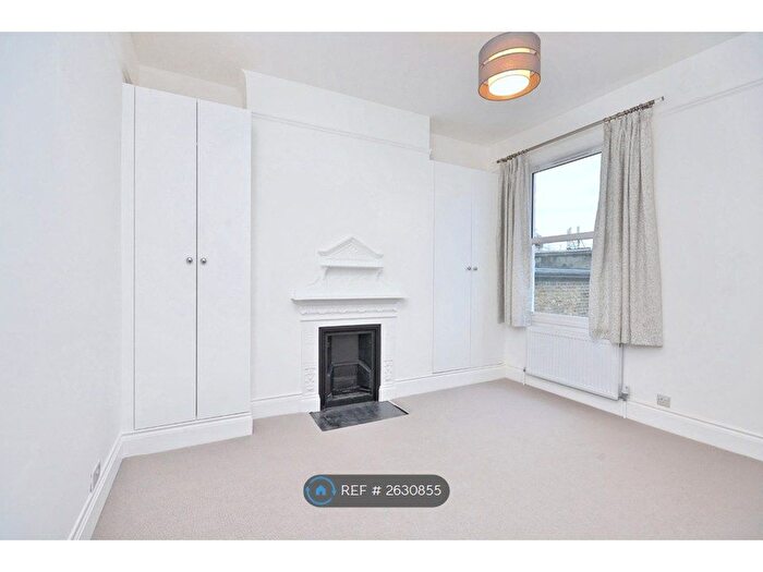 1 Bedroom Terraced House To Rent In Mayflower Road, London, SW9