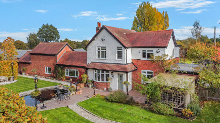 4 Bedroom Detached House For Sale In Sparrow Cock Lane, Chadwick End, West Midlands, B93