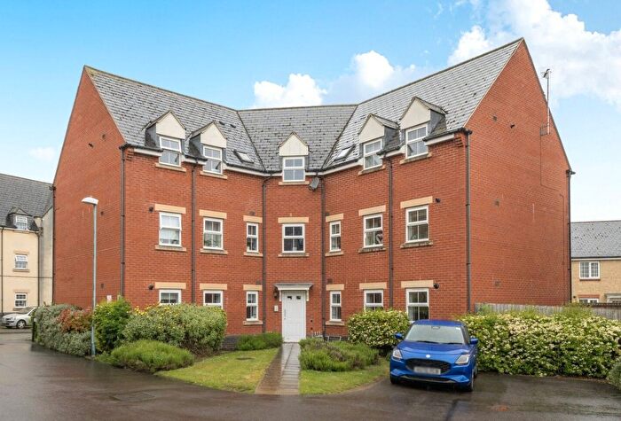 2 Bedroom Flat For Sale In Deans Court, Bishops Cleeve, Cheltenham, Gloucestershire, GL52