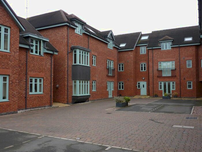 2 Bedroom Flat To Rent In St. Johns Court, Bridgnorth, WV15