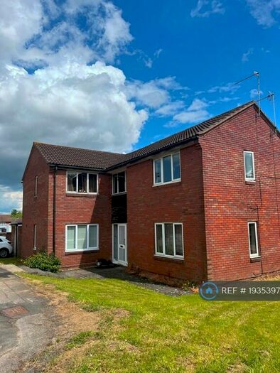 Studio To Rent In Thornford Drive, Westlea, Swindon, SN5