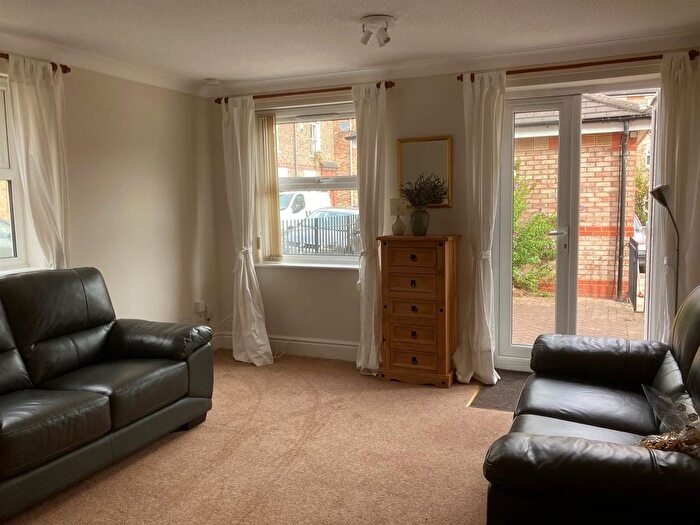 2 Bedroom Flat To Rent In Kyme Street, York, YO1