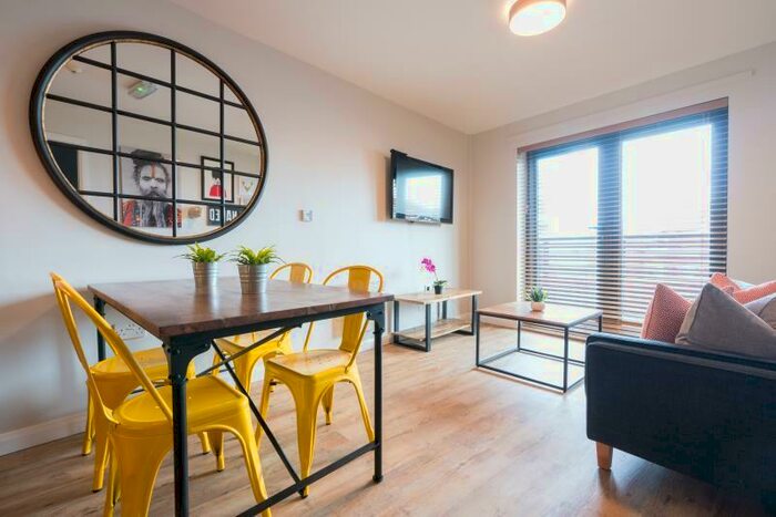 3 Bedroom Flat To Rent In Byron Street, Newcastle, NE2