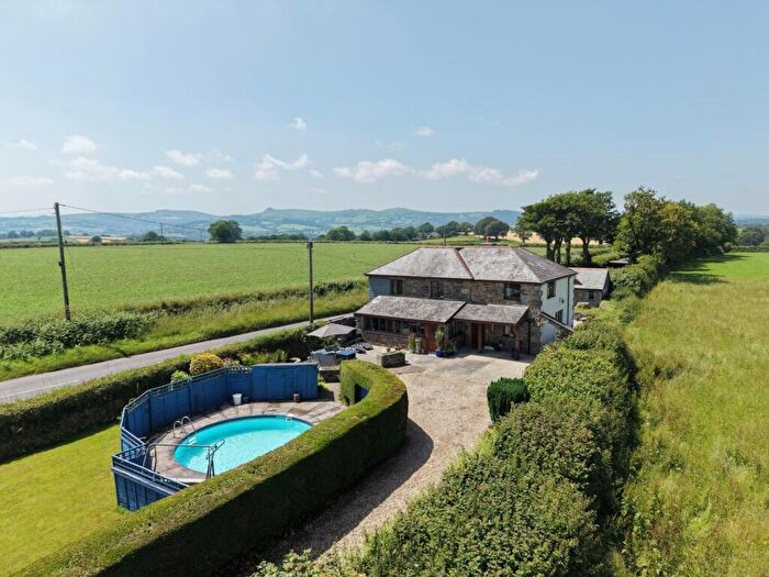 4 Bedroom Detached House For Sale In Kersbrook Cross, Bray Shop, PL17