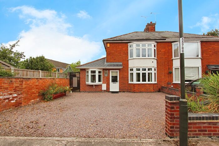 3 Bedroom Semi-Detached House For Sale In Arnold Crescent, Sawley, Sawley, NG10