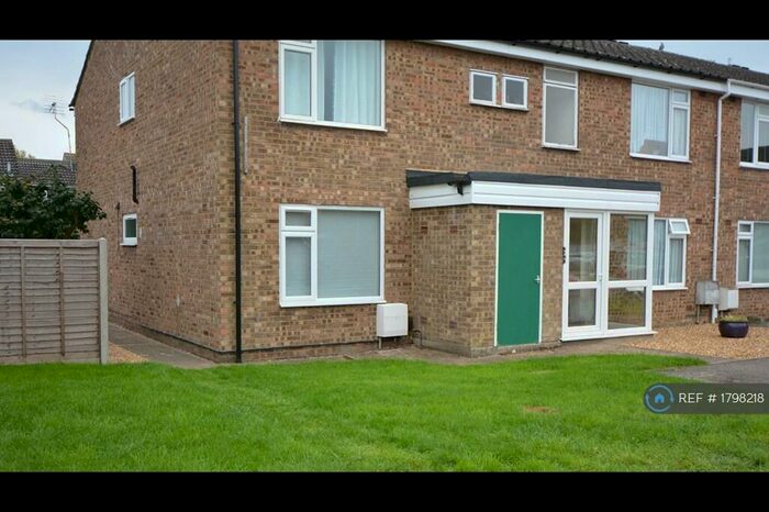 1 Bedroom Flat To Rent In Davis Close, Little Paxton, St. Neots, PE19