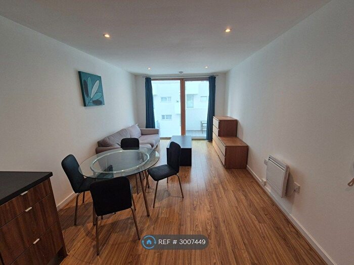 1 Bedroom Flat To Rent In Schrier Ropeworks, Barking, IG11