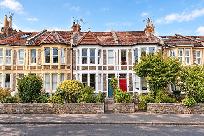 2 Bedroom Flat For Sale In St. Albans Road, Westbury Park, Bristol, BS6