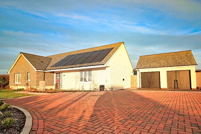 3 Bedroom Detached Bungalow For Sale In Padstow, Cornwall, PL28
