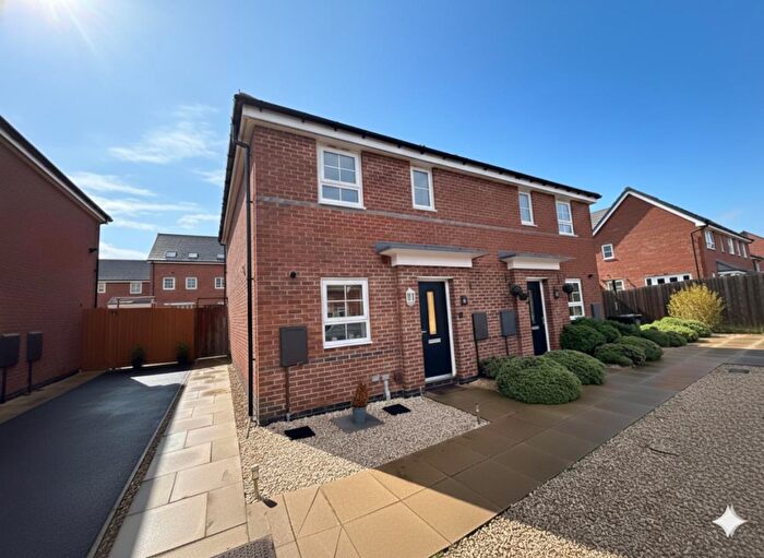 3 Bedroom Semi-Detached House For Sale In Emperor Lane, Nuneaton, CV10