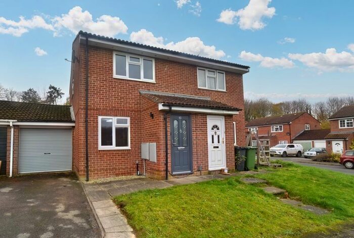 2 Bedroom Semi-Detached House To Rent In Ellington Drive, Basingstoke, RG22