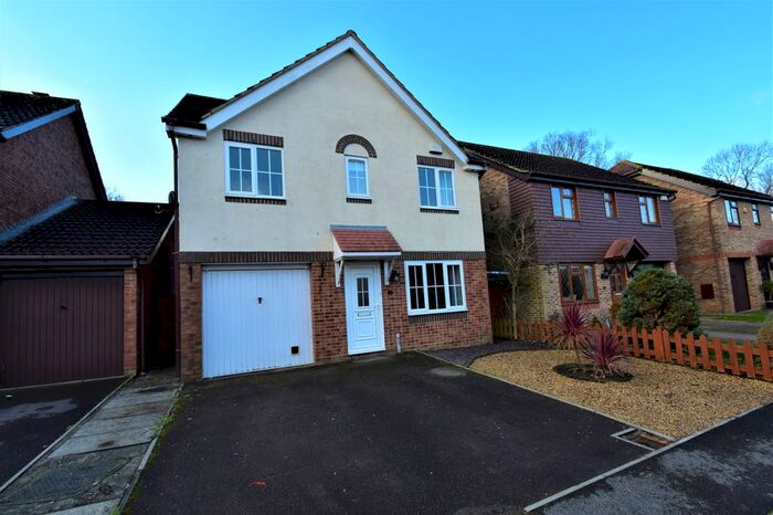 4 Bedroom Detached House To Rent In Mallard Gardens, Hedge End, Southampton SO30