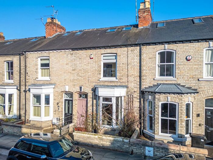 3 Bedroom Terraced House For Sale In Russell Street, York, YO23
