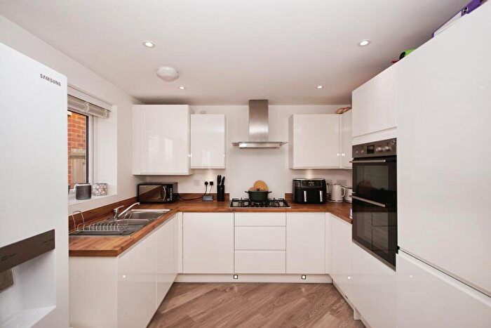4 Bedroom Detached House For Sale In Thomas Snead Road, Scholars Chase, Bristol, BS16