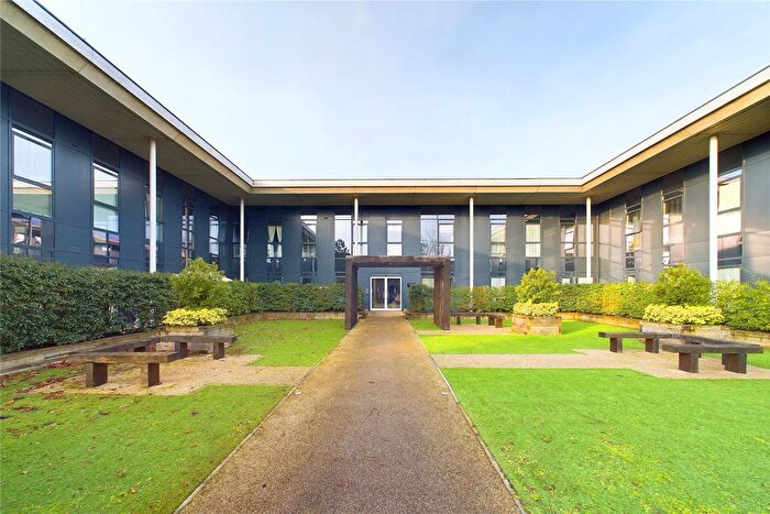 1 Bedroom Flat For Sale In Clivemont Road, Maidenhead, Berkshire, SL6