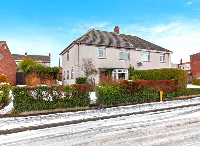 4 Bedroom Semi-Detached House For Sale In Ollardale Park, Ballyclare, BT39