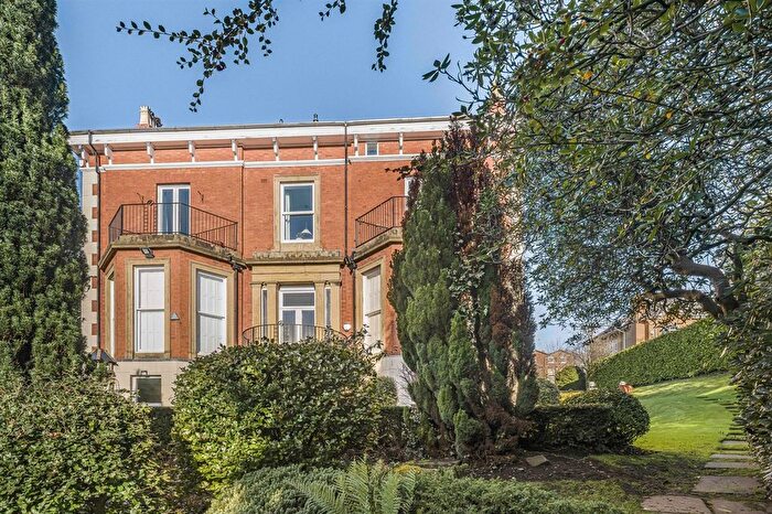 2 Bedroom Flat For Sale In East Downs Road, Bowdon, WA14