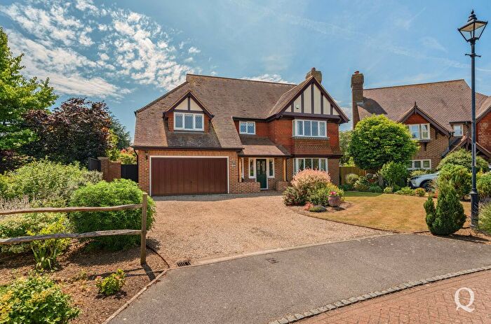 5 Bedroom Detached House For Sale In Doves Croft, Tunstall, Sittingbourne, Kent, ME9