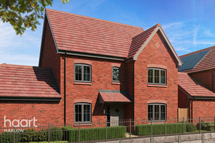 5 Bedroom Detached House For Sale In St James Park, Bishop's Stortford, CM23