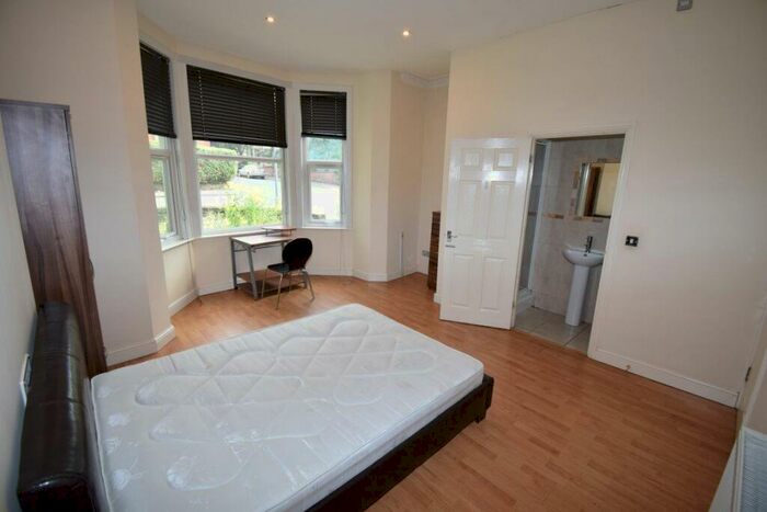 1 Bedroom Property To Rent In Uttoxeter New Road, DE22