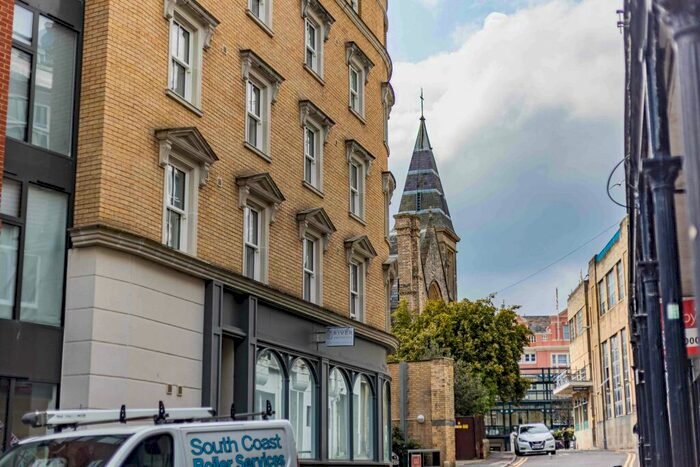 1 Bedroom Flat To Rent In Albert Road, Bournemouth, BH1