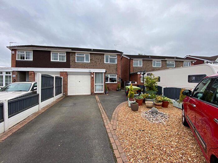 3 Bedroom Semi-Detached House For Sale In Sydney Road, Crewe, CW1