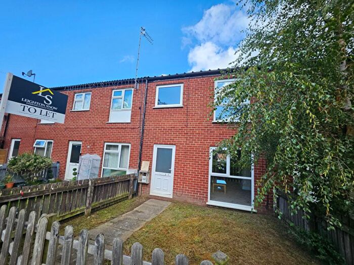 3 Bedroom Terraced House To Rent In Styal View, Wilmslow, SK9