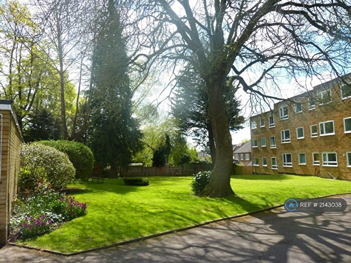 2 Bedroom Flat To Rent In Milton Road, Harpenden, AL5