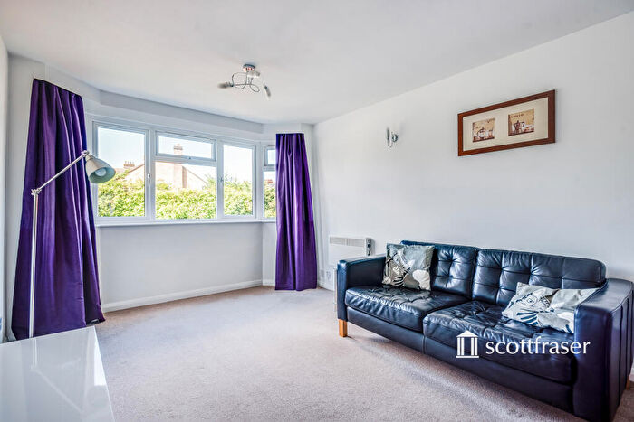 2 Bedroom Apartment To Rent In Cherwell Lodge, North Oxford, OX2