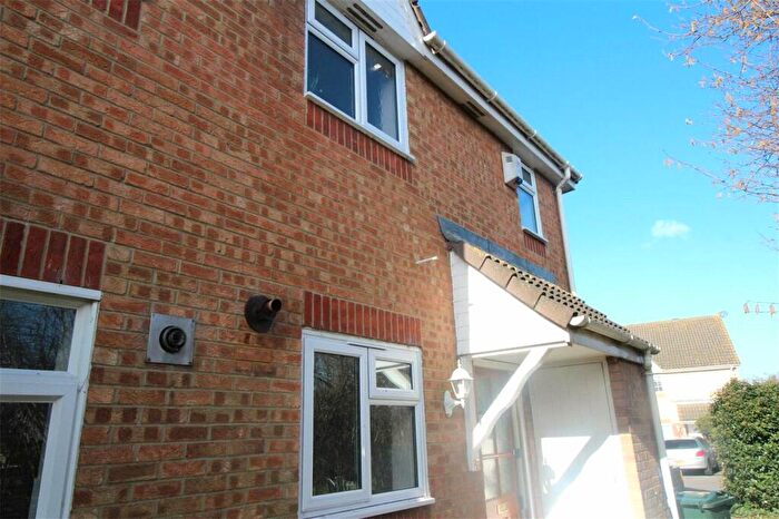 1 Bedroom Semi-Detached House To Rent In Chatsworth Road, Dartford, Kent, DA1