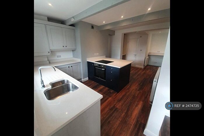 4 Bedroom Terraced House To Rent In Manchester Road, Mossley, Ashton-Under-Lyne, OL5