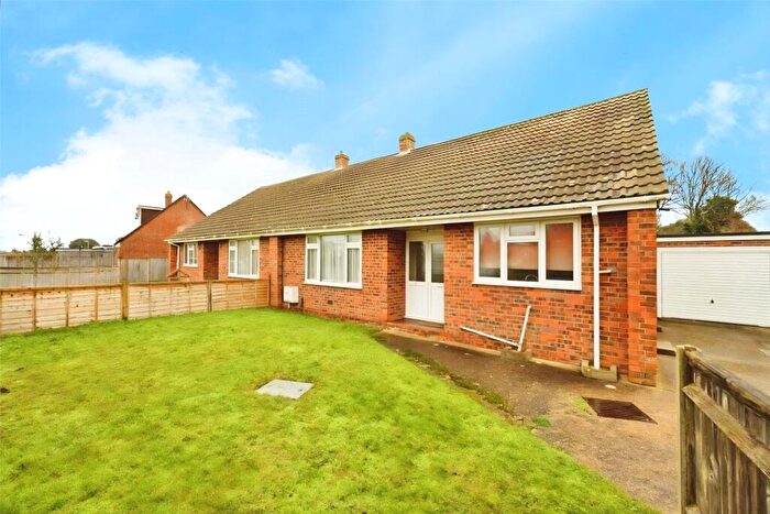 3 Bedroom Bungalow For Sale In Eastoke Avenue, Hayling Island, PO11