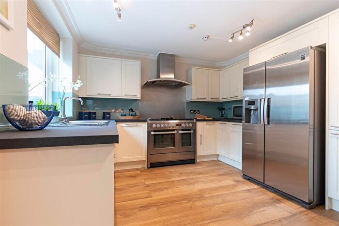 6 Bedroom Terraced House To Rent In Southwick Street, London, W2