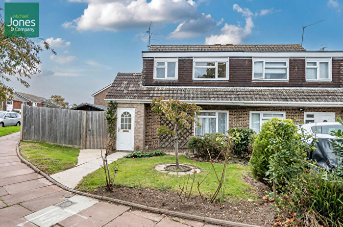 3 Bedroom Semi Detached House To Rent In Avalon Way, Worthing, West Sussex, BN13