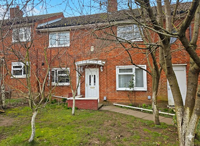 2 Bedroom Terraced House For Sale In Kennett Green, Northampton, NN5