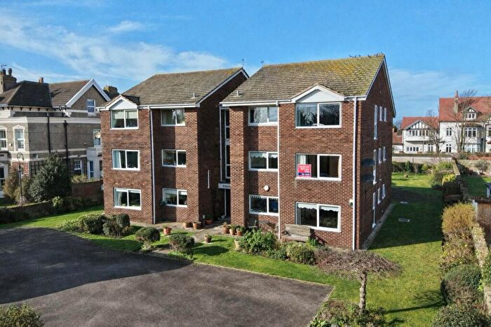 2 Bedroom Apartment For Sale In Stanley Road, Hoylake, Wirral, Merseyside, CH47